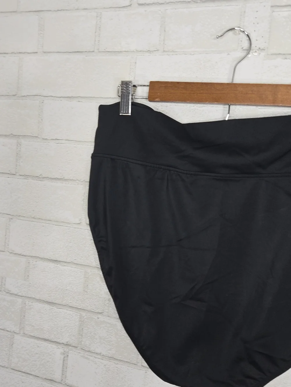 Trimshaper black bikini bottoms